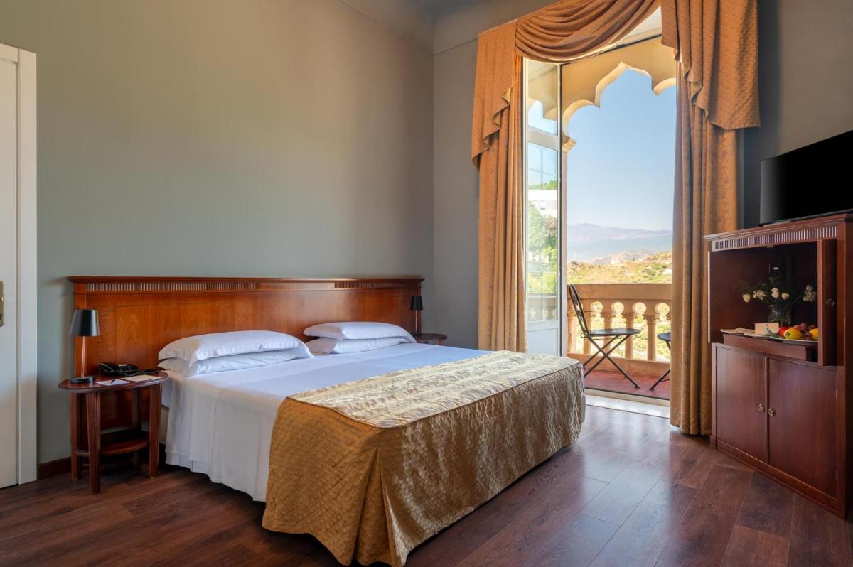 Excelsior Palace Hotel - Housity