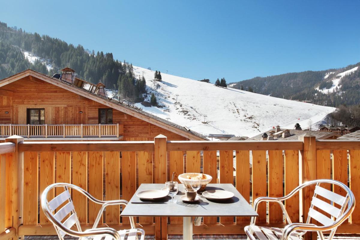 Vue générale sur la montagne ou vue sur la montagne depuis l'appart'hôtel