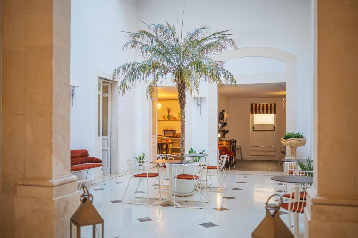 Hotel Palazzo Cavalieri - Housity