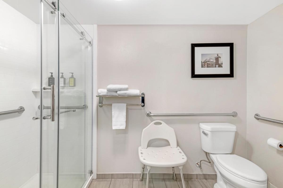 Keene Elm City Hotel, an Ascend Collection Hotel - Housity