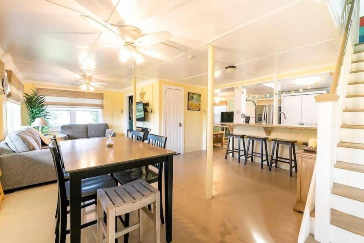 C'est Bon Across from UTV Entry Point! Sleeps 13! - Housity