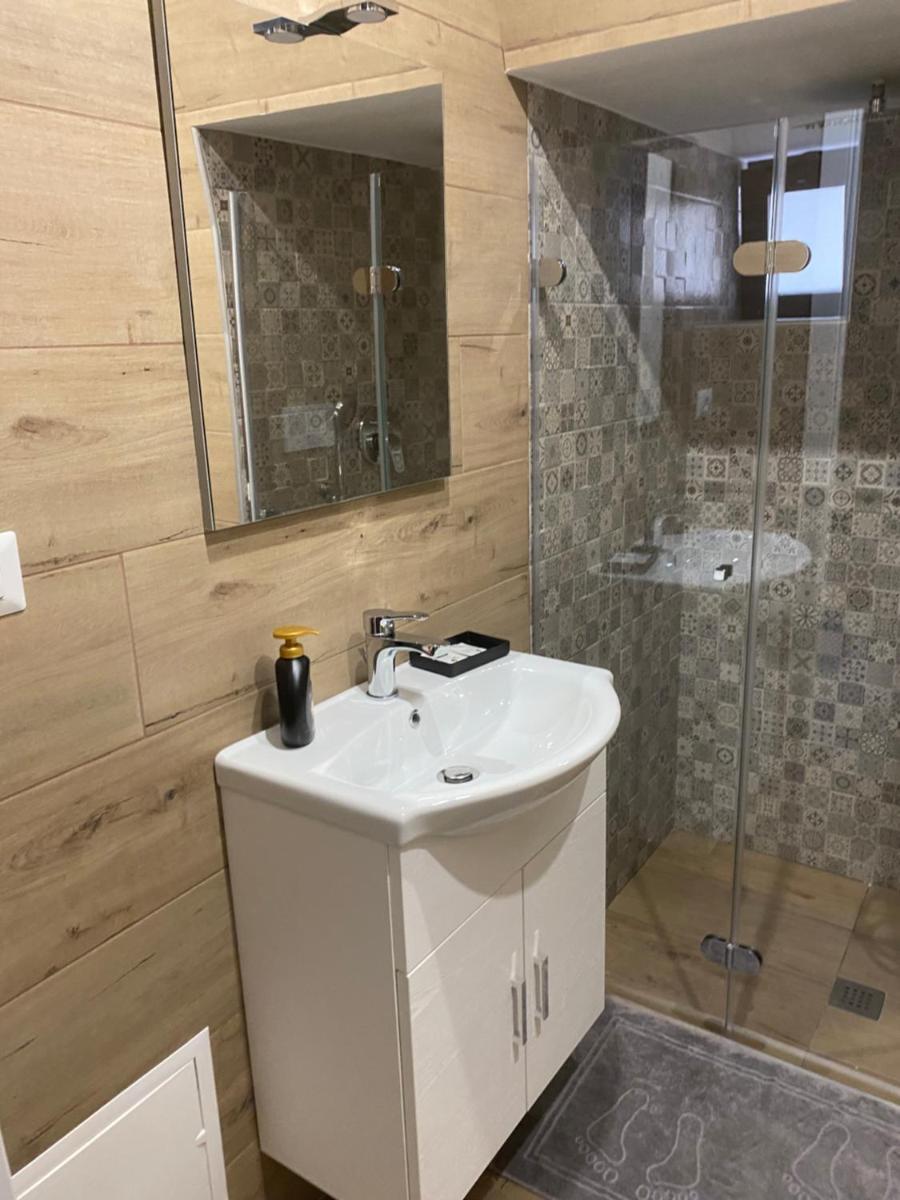Regina Bona Rooms - Housity