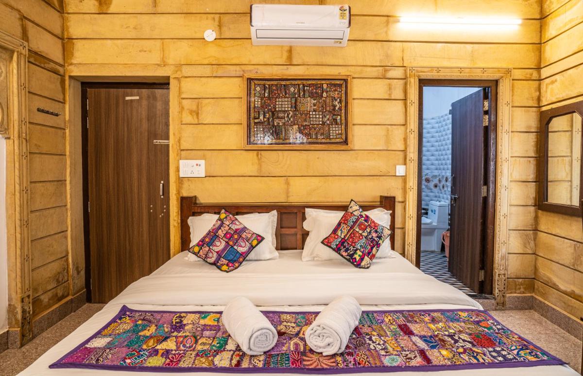 Hotel Relax Inn Jaisalmer - Housity
