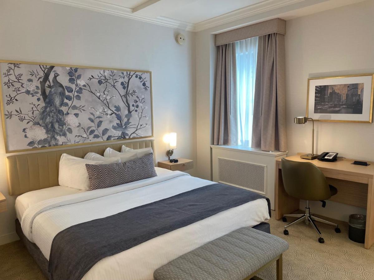 Warwick Allerton Chicago - Housity
