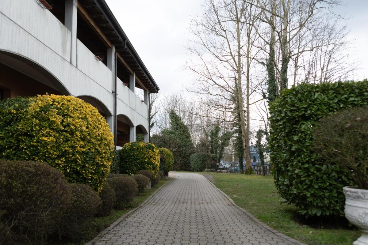 Hotel Mariuccia - Housity