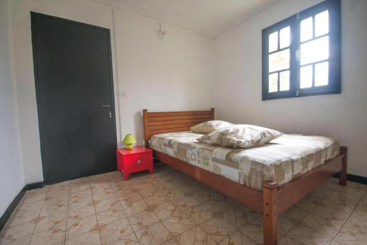 Maison charmante a Cilaos avec vue sur la montagne cheminee - Housity