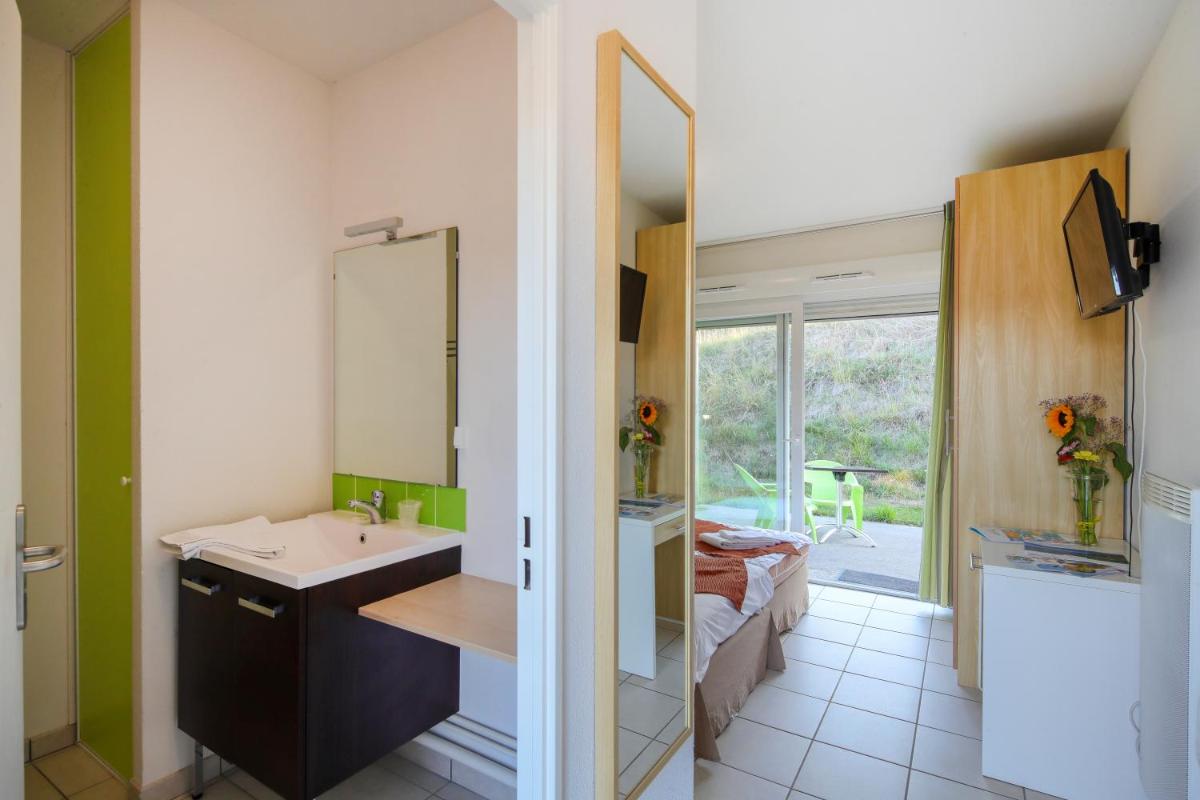 Village Vacances Passion Le Cezallier - Housity