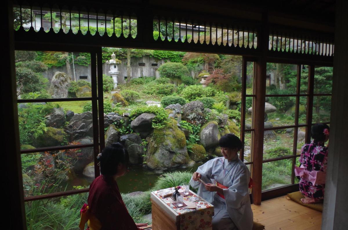 Etchu Yatsuo Base OYATSU - Housity