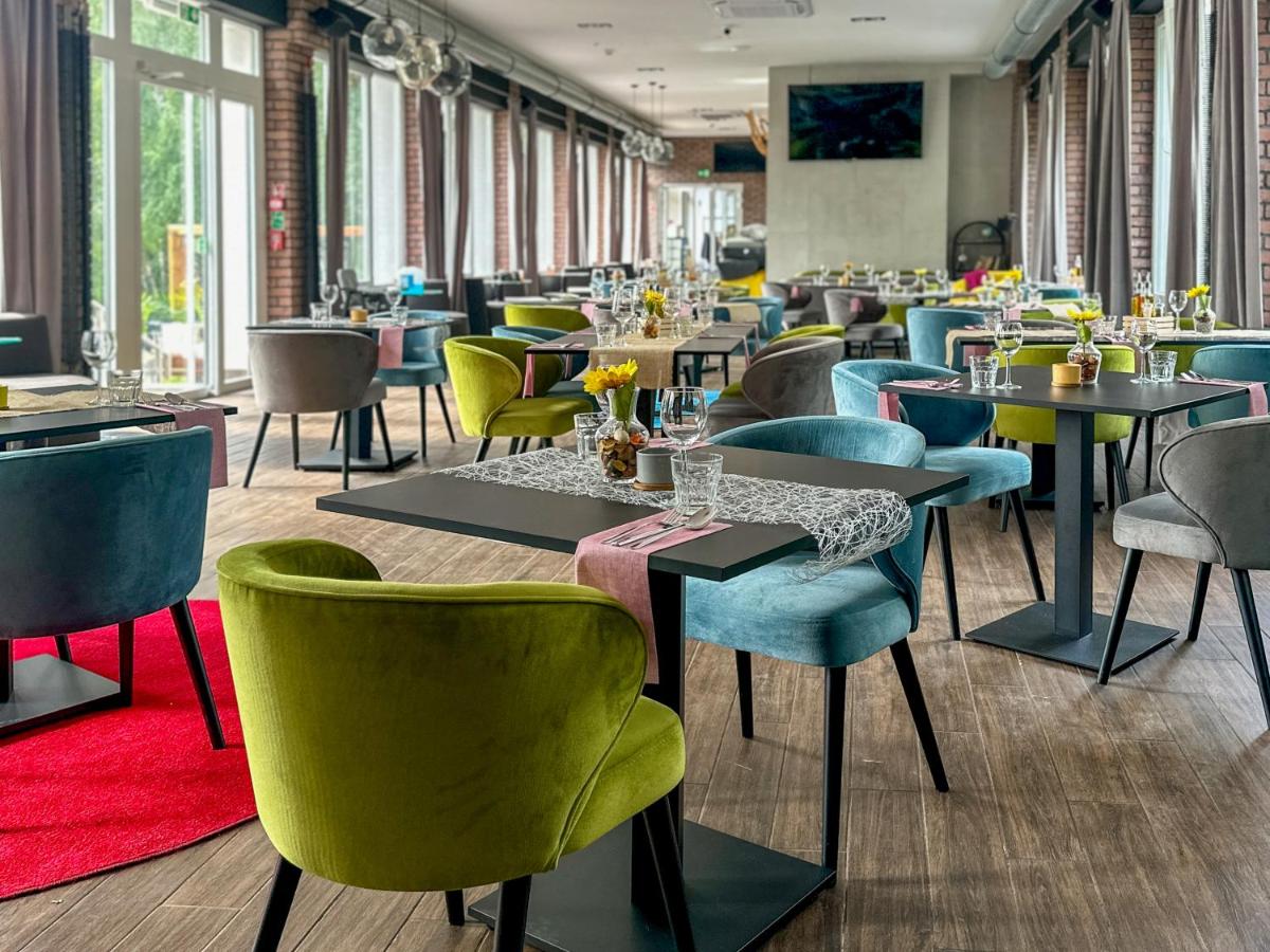 Hotel Malinowski Leśny - Housity