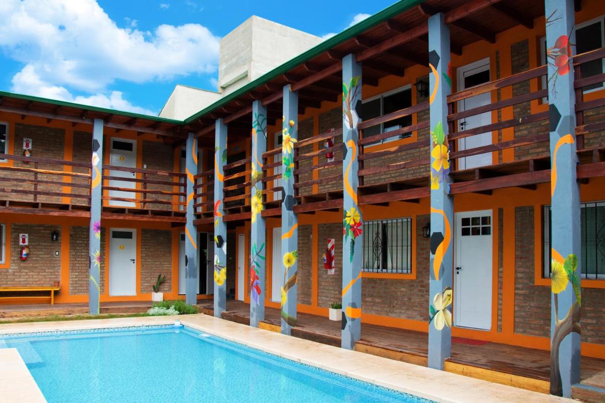 Eirú Hostel - Housity