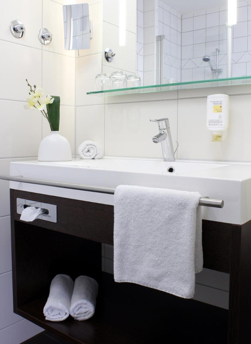AMBER ECONTEL - Housity