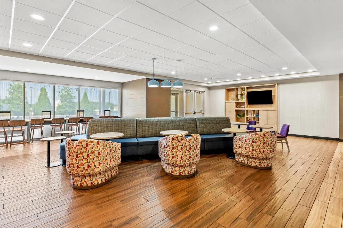 Home2 Suites By Hilton Youngstown - Housity