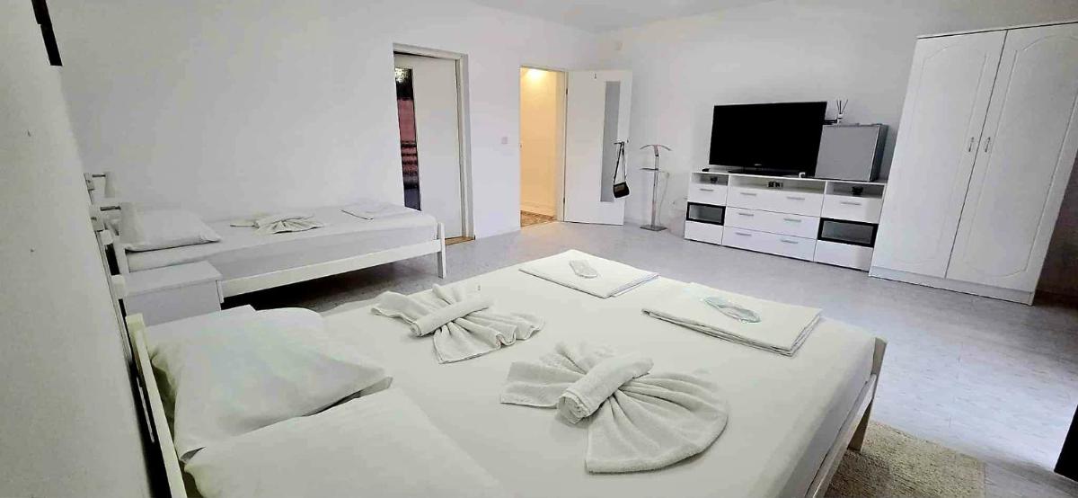 Casa Mio - Housity