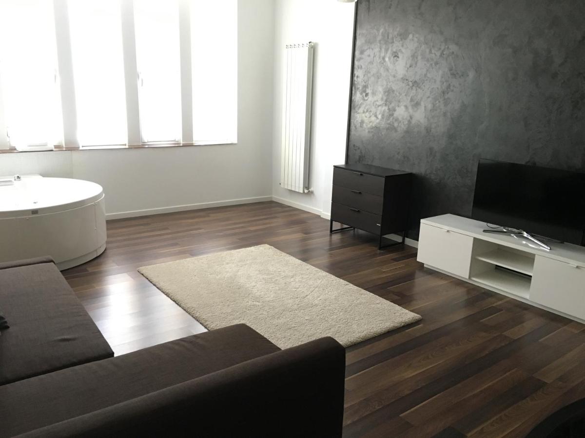 GIA Suites - Housity