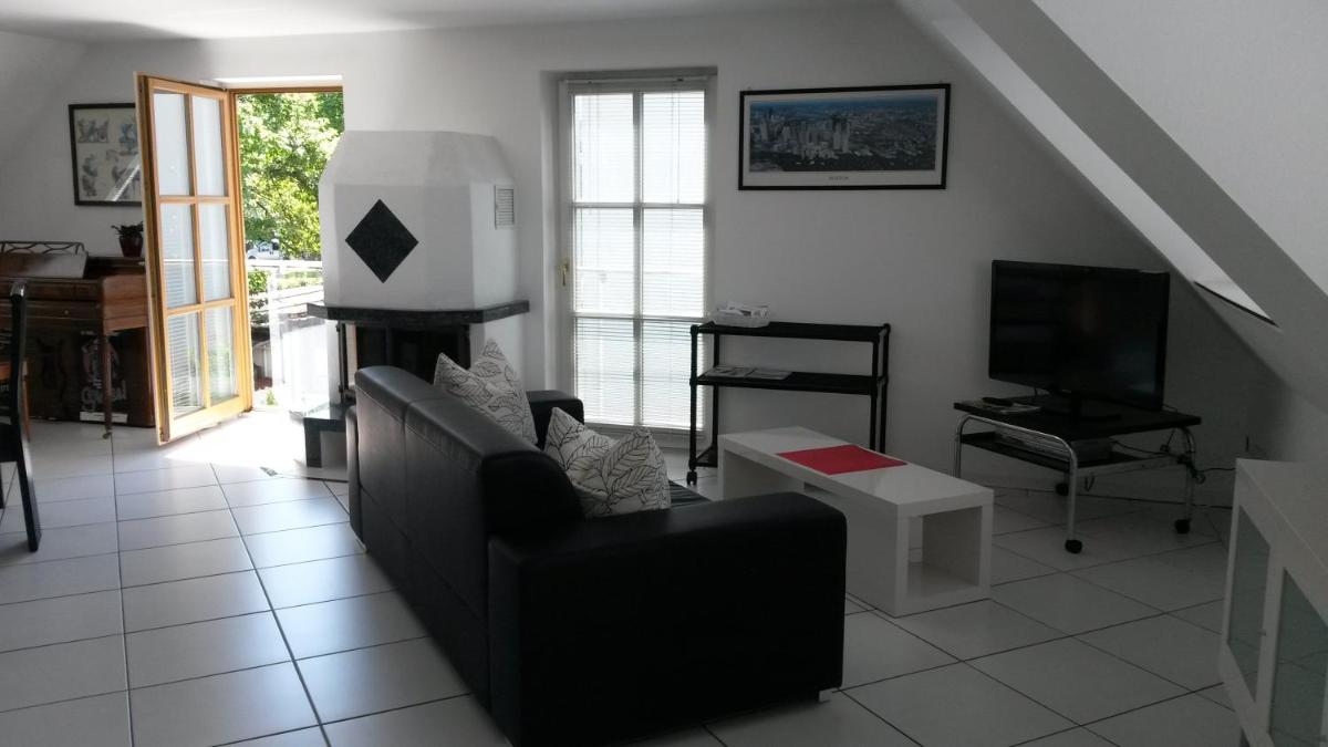 Country and Town - Housity