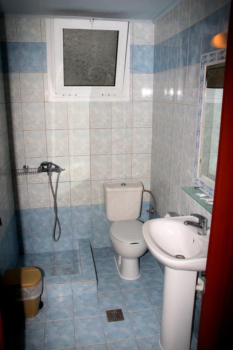 Johny's Studios - Housity