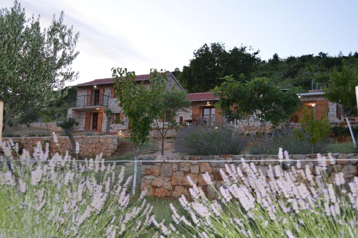 Villa Mara - secluded house with breathtaking view- Seline, Starigrad Paklenica - Housity