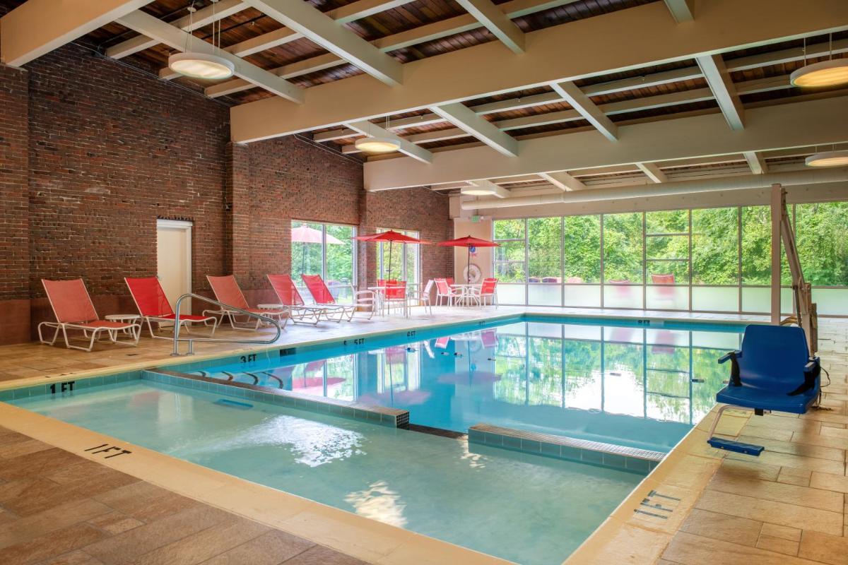 White River Inn & Suites - Housity
