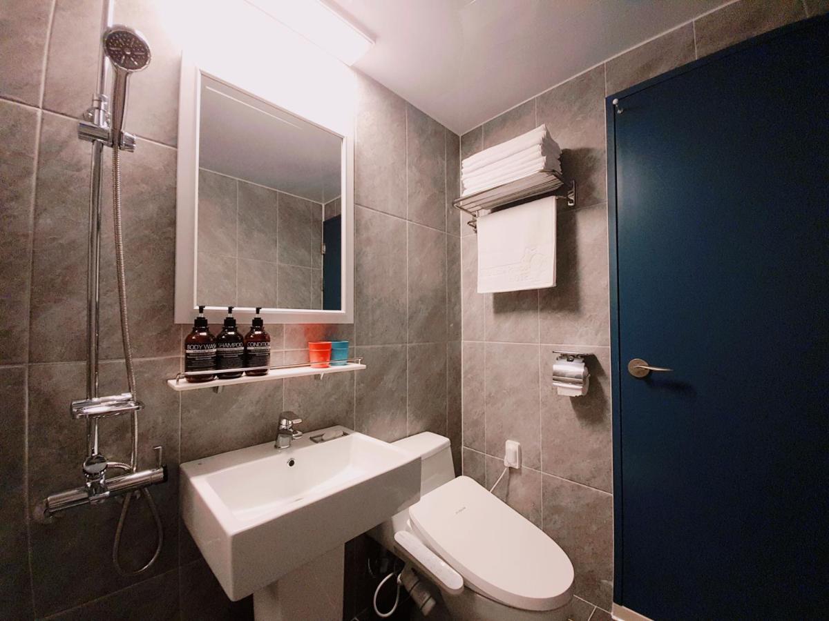 Gunsan Little Prince Condo - Housity