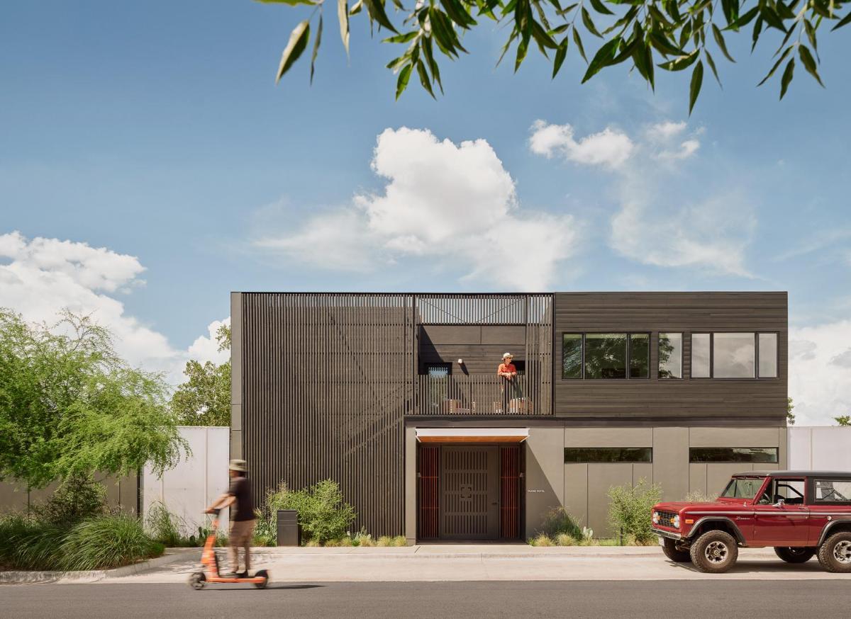 Frame Hotel - SoCo - Housity