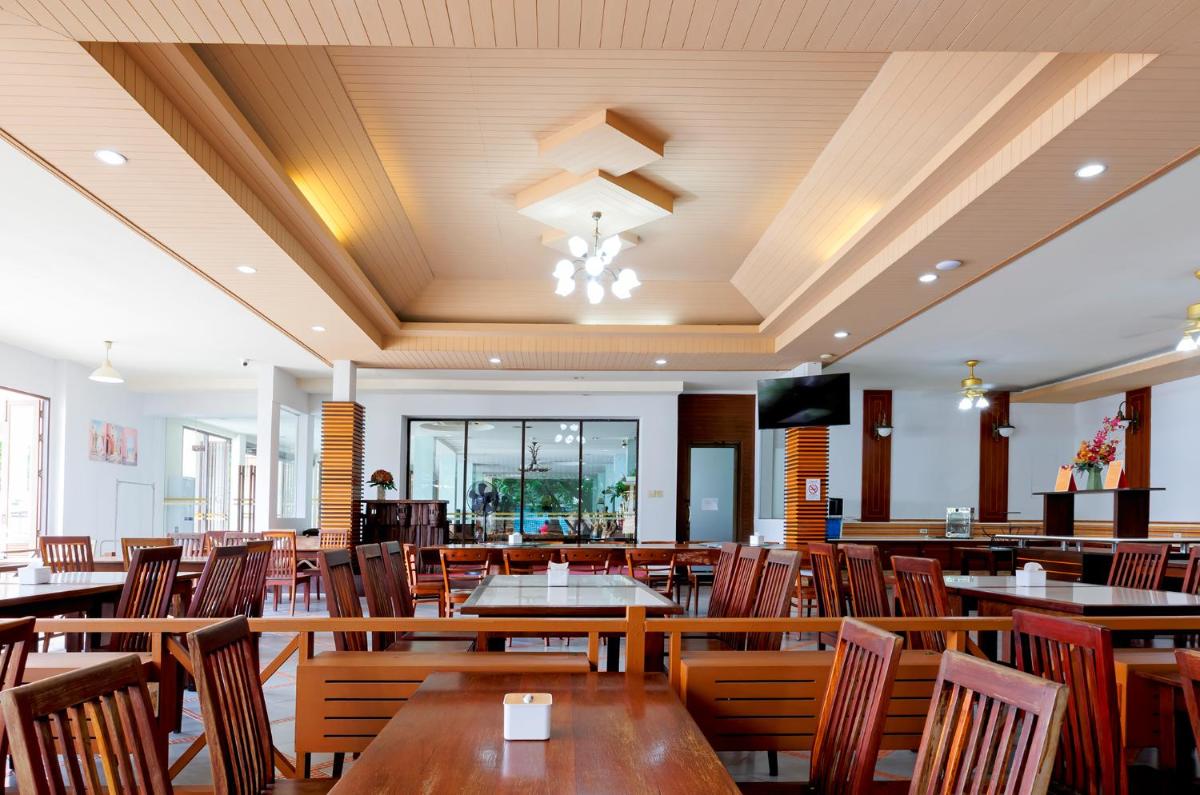 Central Place Hotel - Housity