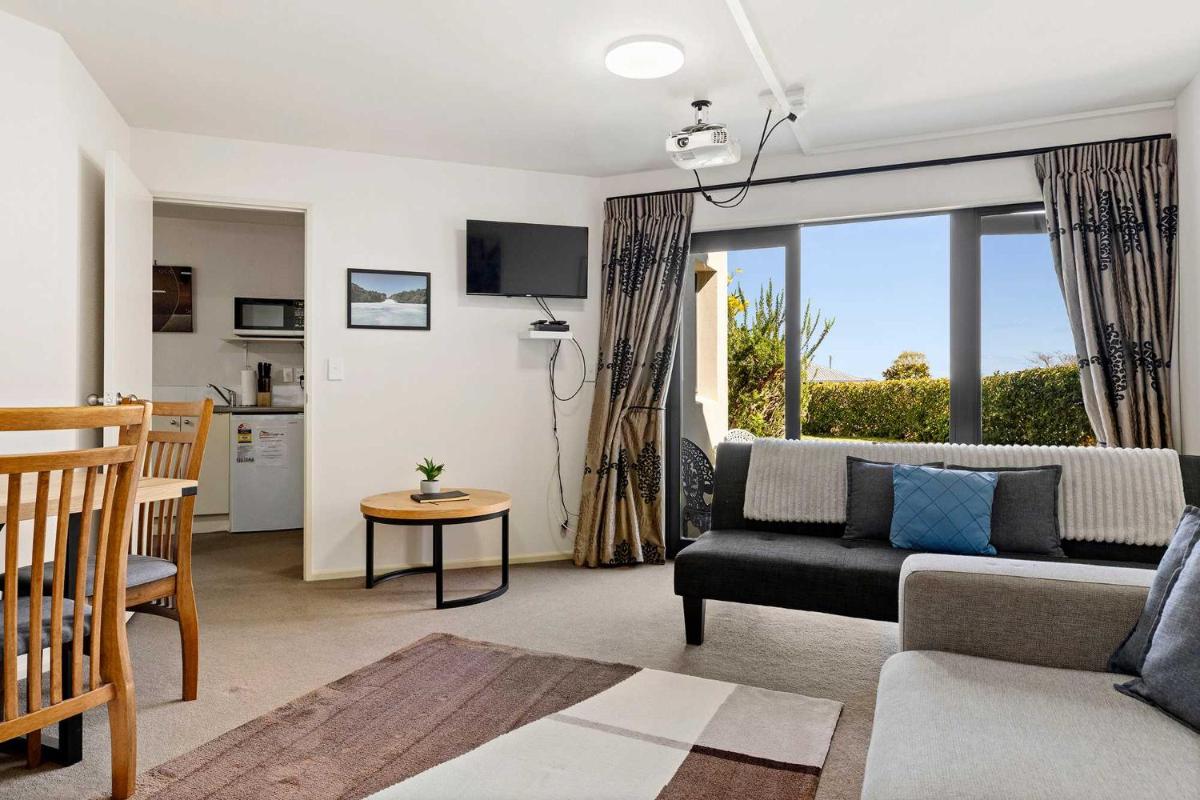 Studio 28 - Housity