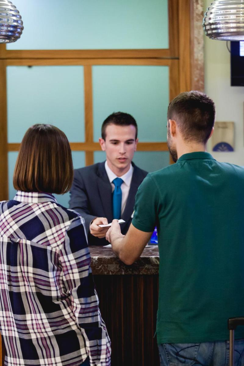 Clientes alojados en Balneario de Archena - Hotel León