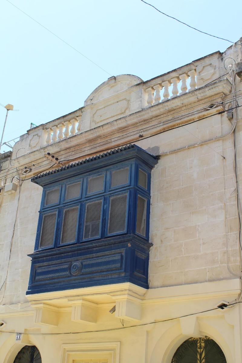 South Village Townhouse - Housity