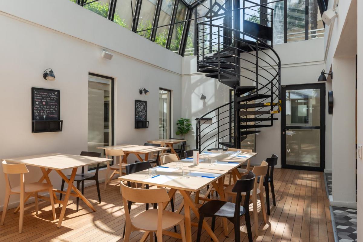 Hotel Bootcamp - Housity