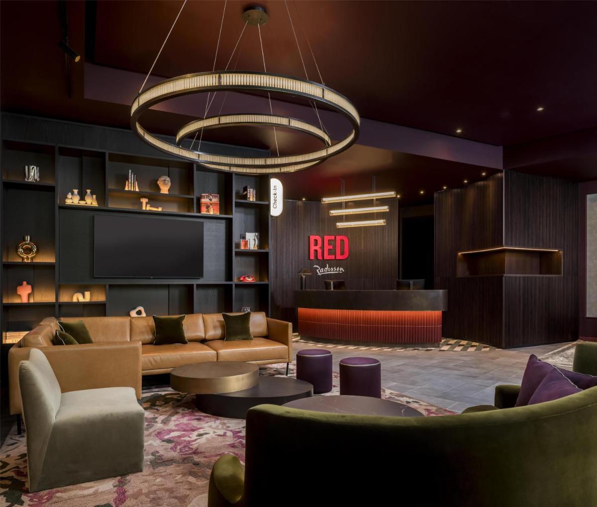 Radisson RED London Twickenham - Housity