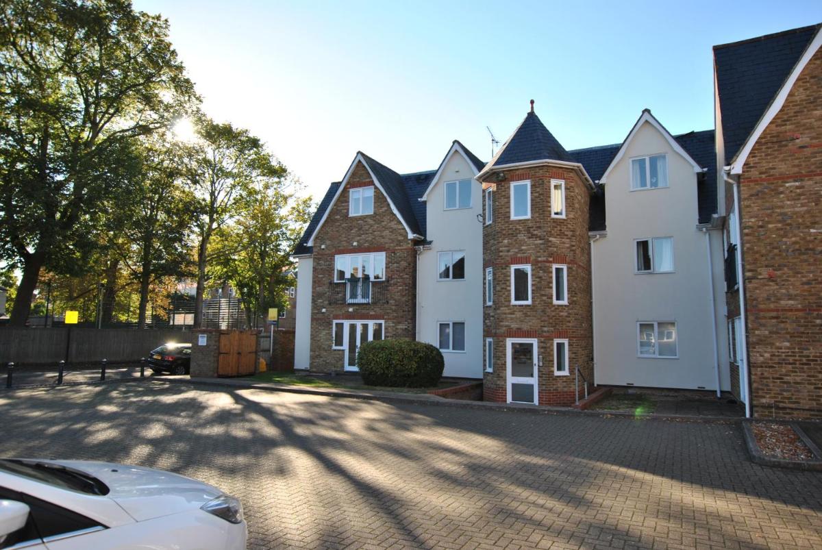 Stylish Two-Bedroom Apartments in Windsor - Hizvo