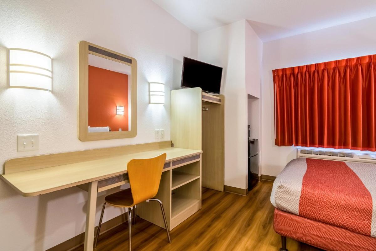 Motel 6 Fort Mill, SC - Charlotte - Housity