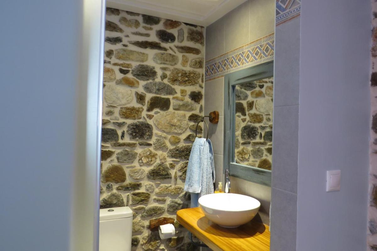 Mystras Inn - Housity