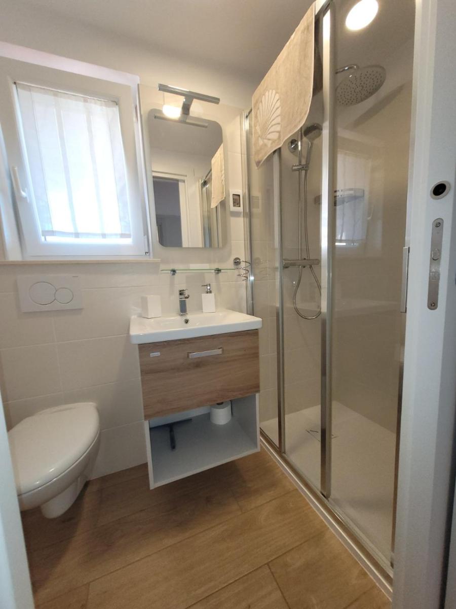Apartma Barižoni - Housity