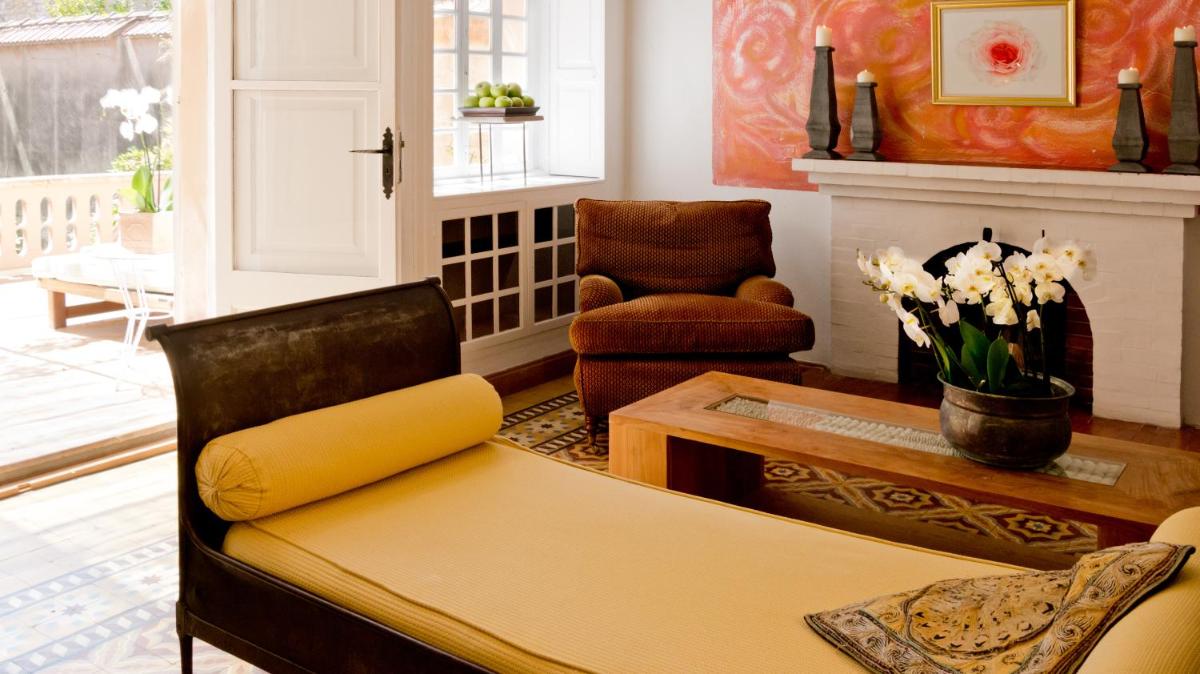 Zona de estar de Hotel Can Roses