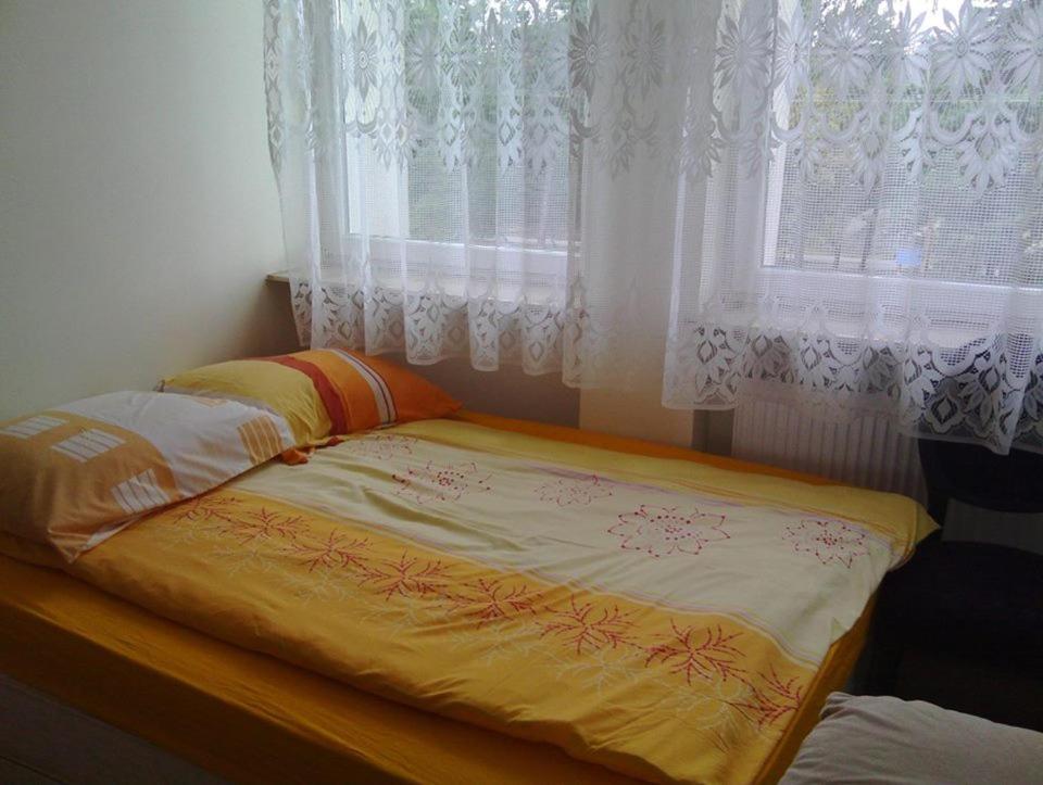 Pokoje do wynajęcia Stąporków - Housity