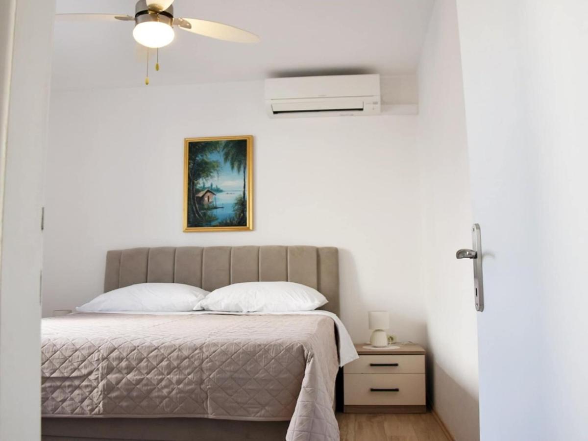 Apartment Vulicevic A1 - Housity