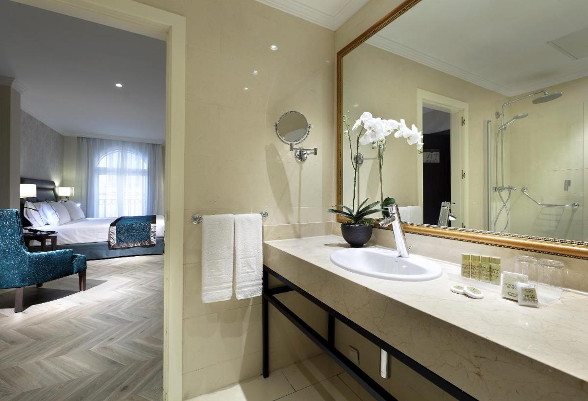 Eurostars Casa de la Lírica - Housity