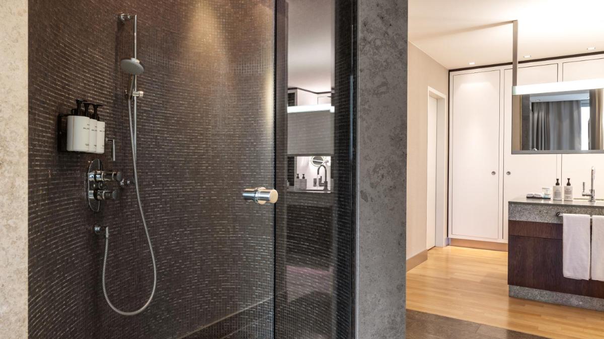 Ein Badezimmer in der Unterkunft InterContinental Berlin by IHG