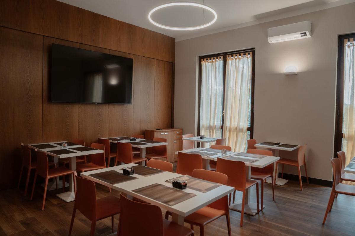 Hotel Ristorante La Rampina - Housity