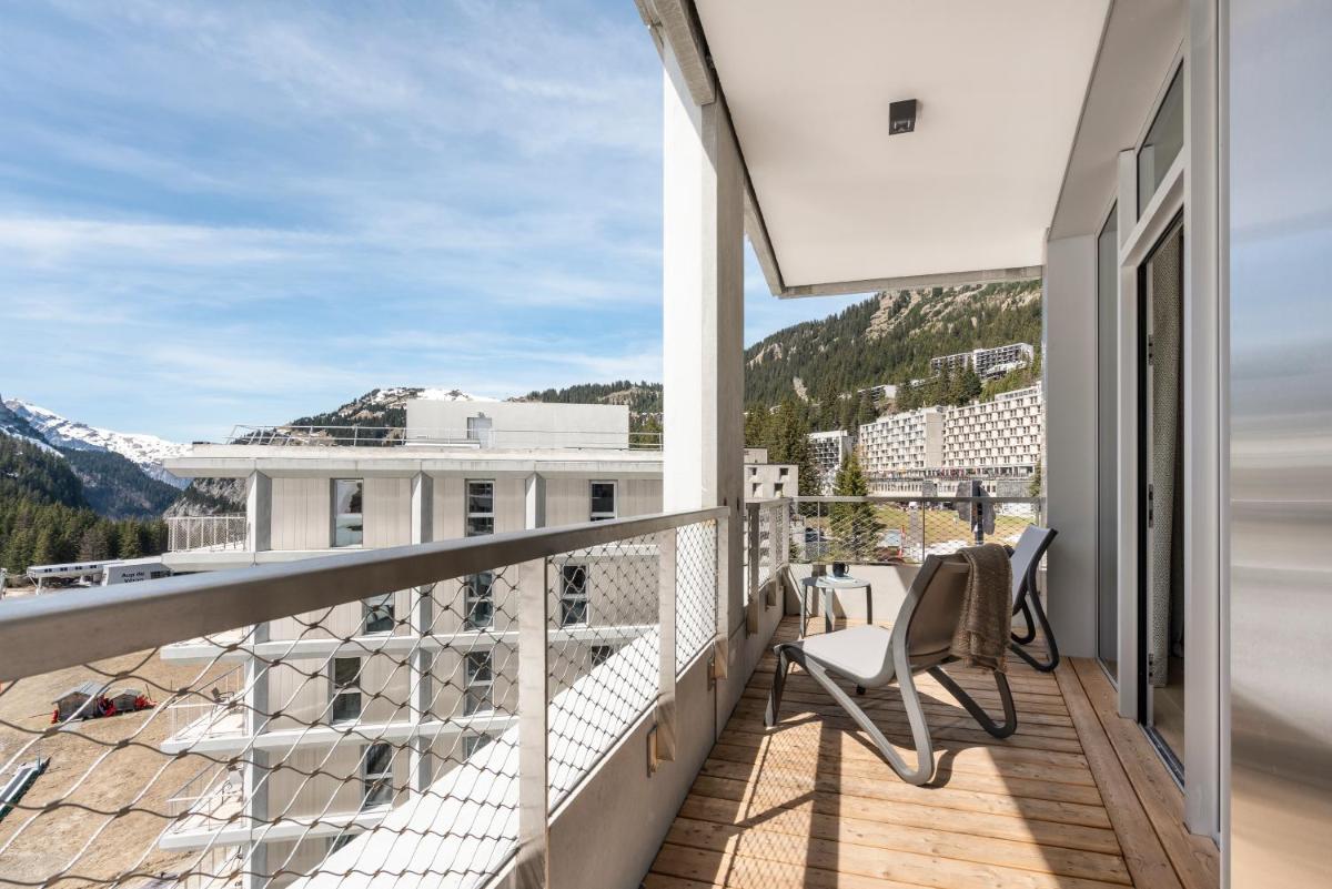 Vue générale sur la montagne ou vue sur la montagne depuis l'hôtel