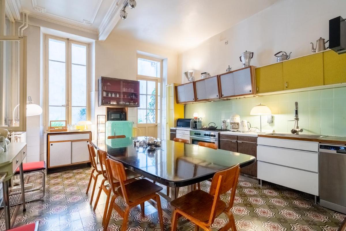 Pension Edelweiss Marseille - Housity