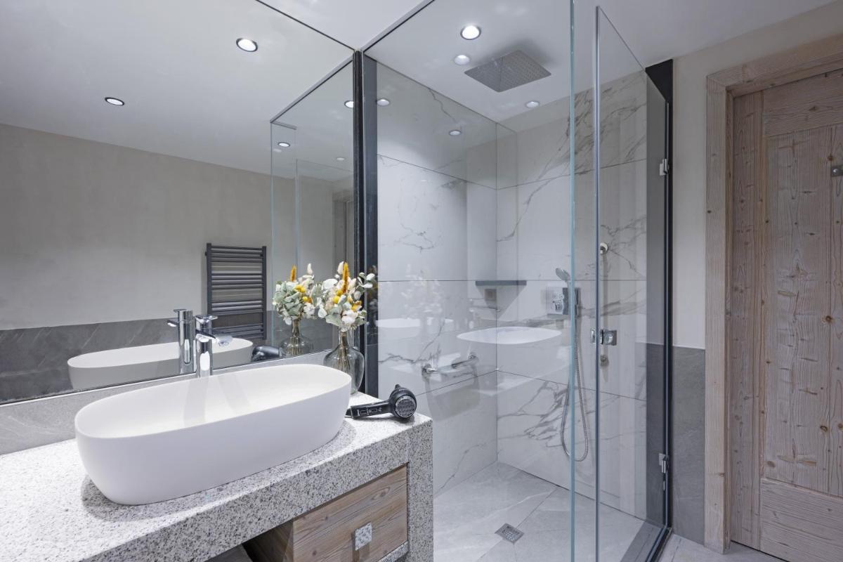 Salle de bains dans l'établissement MGM Hôtels & Résidences - Résidence Chalets de Joy