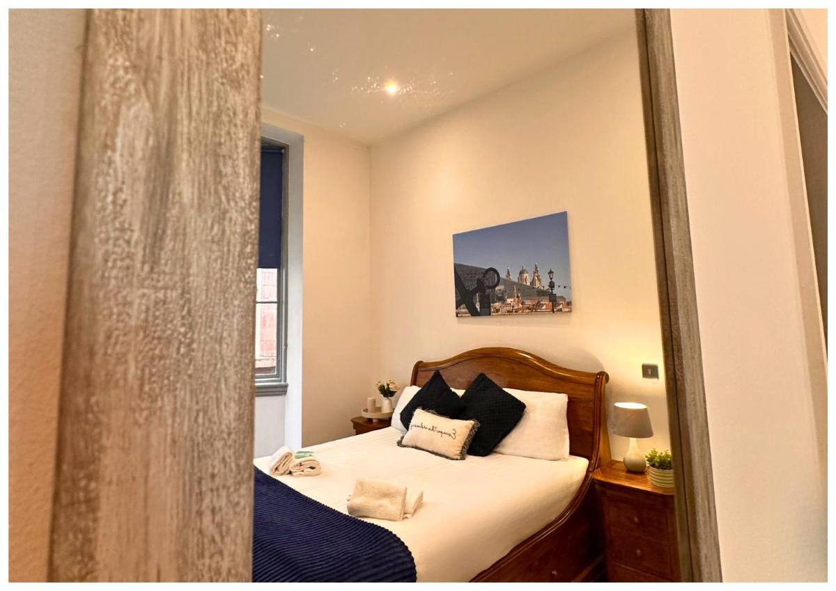 16 Queen Avenue City Centre Serviced Apartment w free parking - Housity