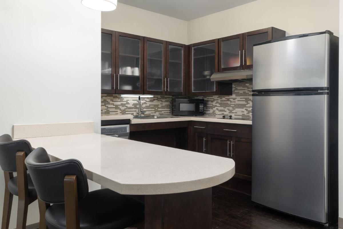 Staybridge Suites Denver - Central Park by IHG - Housity