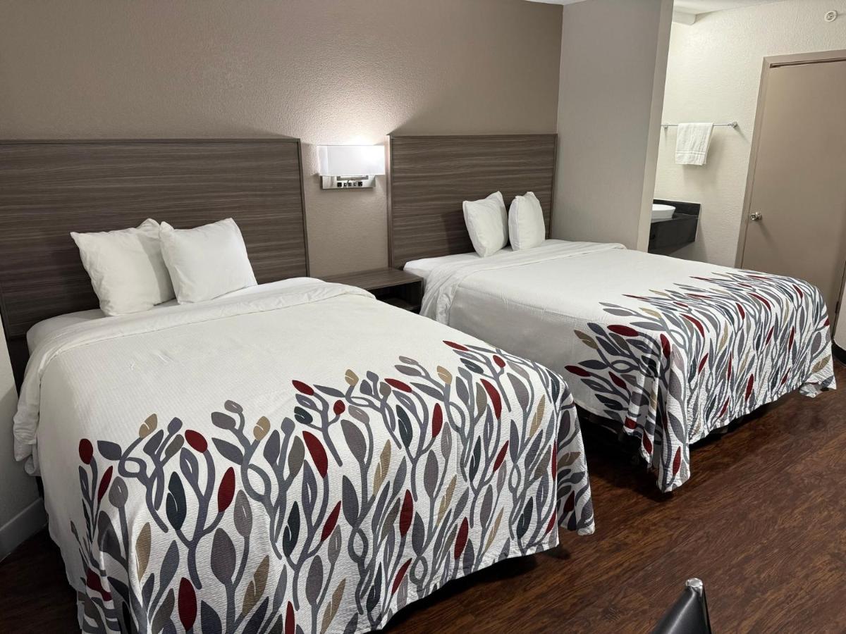 Red Roof Inn Austin - Round Rock - Housity
