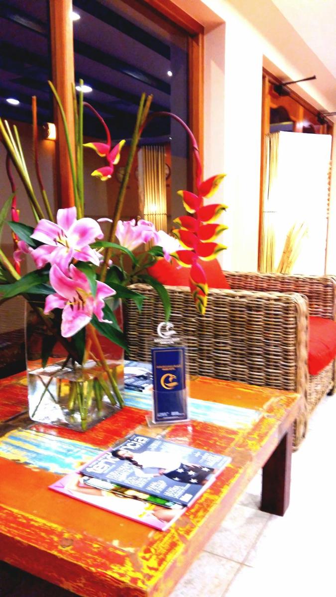 Dorado Eagle Beach Hotel - Housity