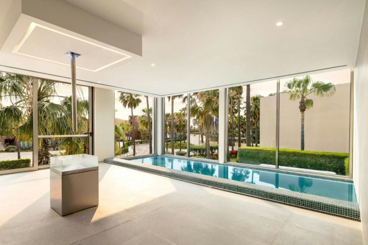 A piscina em ou perto de The Westin Salgados Beach Resort, Algarve