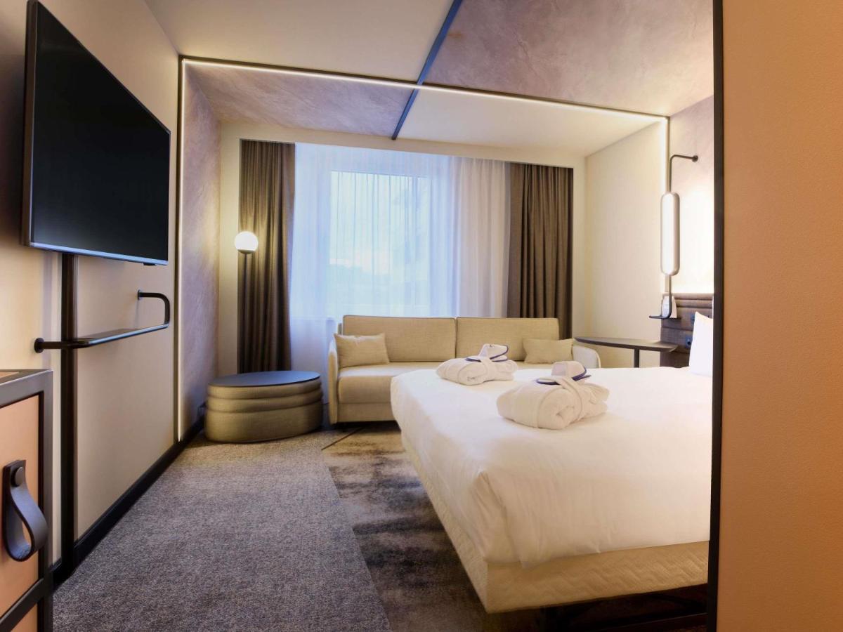 Novotel Zürich Airport Messe - Housity