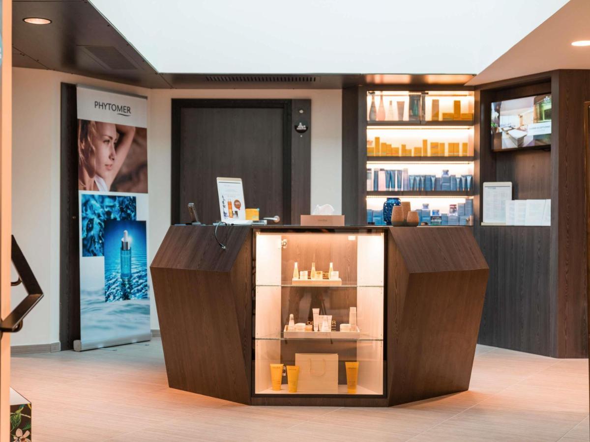 Salon ou bar de l'établissement ibis styles La Rochelle Thalasso Chatelaillon